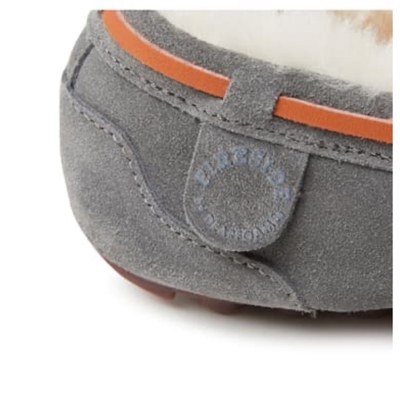 Victoria Genuine Shearling Lace Moccasin Slipper - Picture 8 of 10